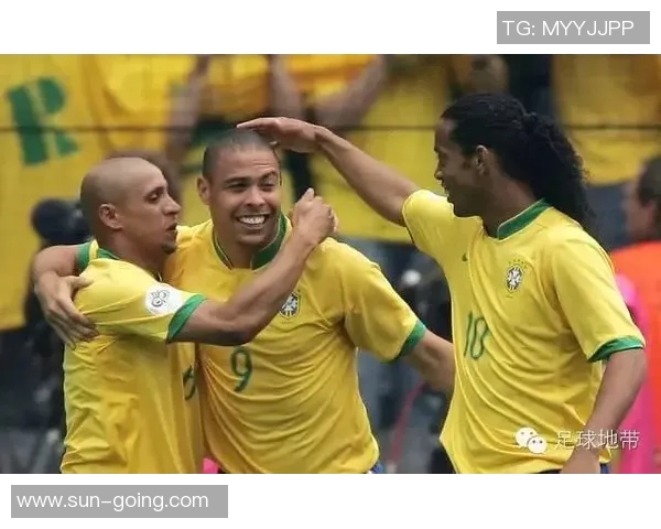 足球明星孩子发布会盛典星光闪耀未来之星齐聚一堂